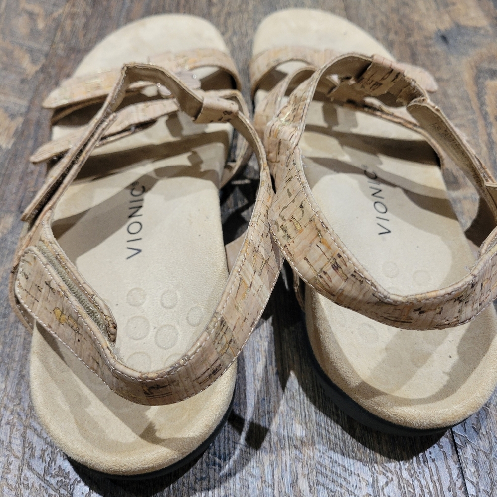 Vionic Amber Sandals - image 3